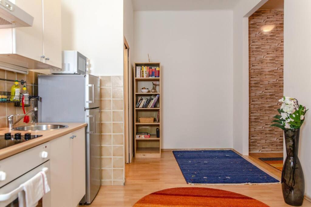 Cozy Apartment In Prague'S Best Area Bagian luar foto